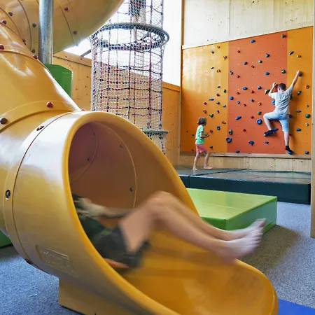 Natuerlich Hell. & Holiday park 4*