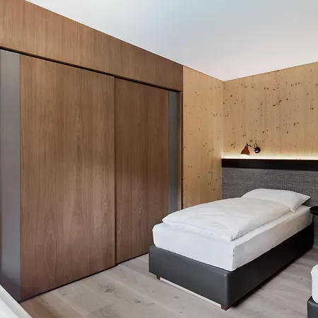 Natuerlich Hell. & 4*