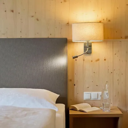 Natuerlich Hell. & فغن