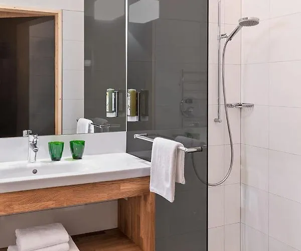 Natuerlich Hell. & 4* Fuegen