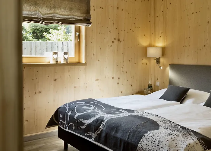 Natuerlich Hell. & 4* Fügen