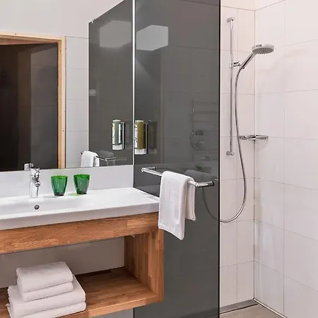 Natürlich Hell. Aparthotel&camping 4* Fügen