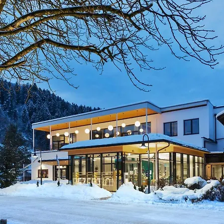 Natürlich Hell. Aparthotel&camping 4*