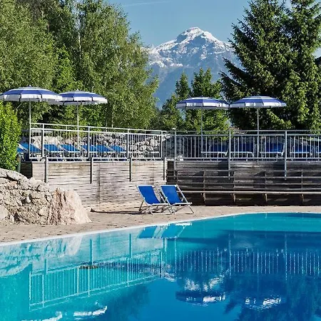 Natürlich Hell. Aparthotel&camping 4*