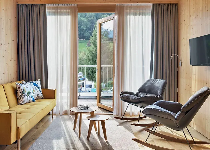 Natuerlich Hell. & 4* Fügen