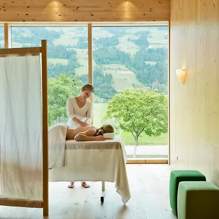 Natuerlich Hell. & 4* Fuegen